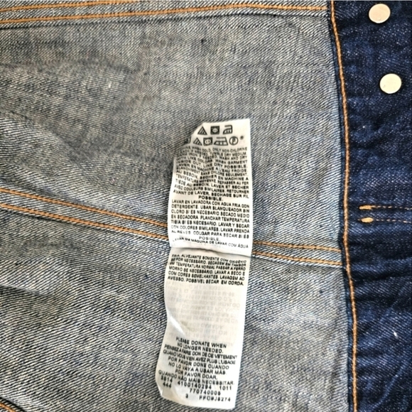 Levi's Premium Point Collar Sleeveless Denim Vest - Picture 10 of 16